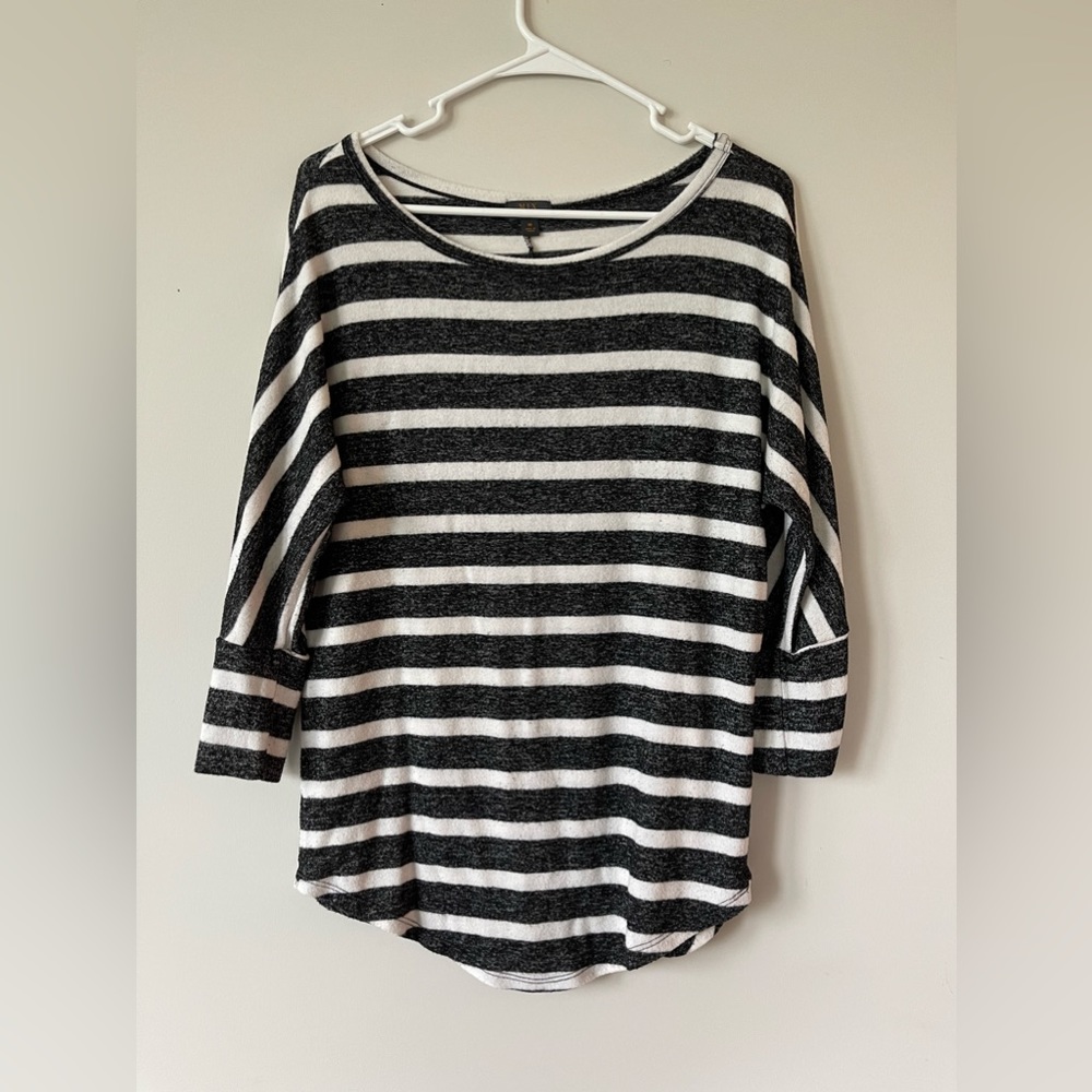 Mix Sweater. Size M
